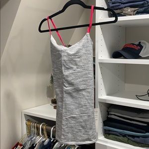 Lululemon never been worn (new with tags) tank